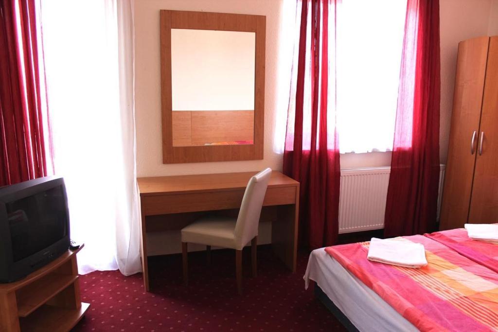 Hotel Menthol Budapest Zimmer foto